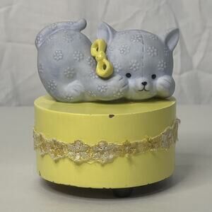Vintage Enesco Musical Cat Figurine Yellow Base Taiwan Works 3" Cute Floral Bow